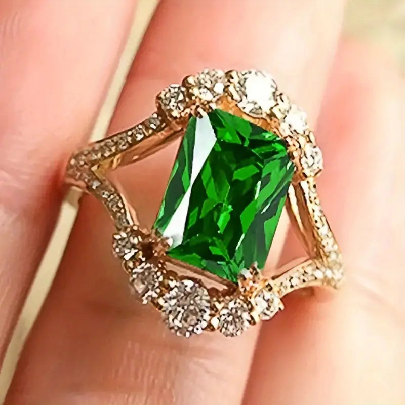 Elegante gouden ring met verfijnde details