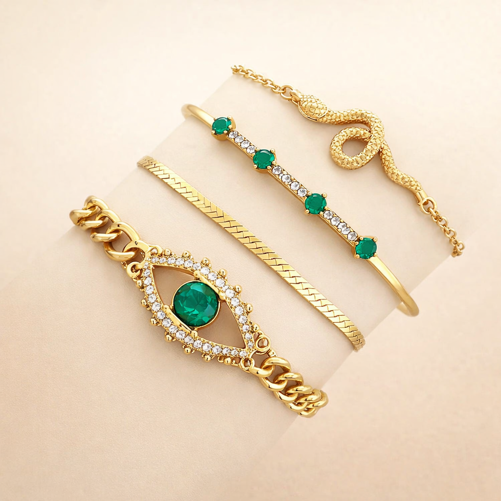 Elegante gouden armband met verfijnde details