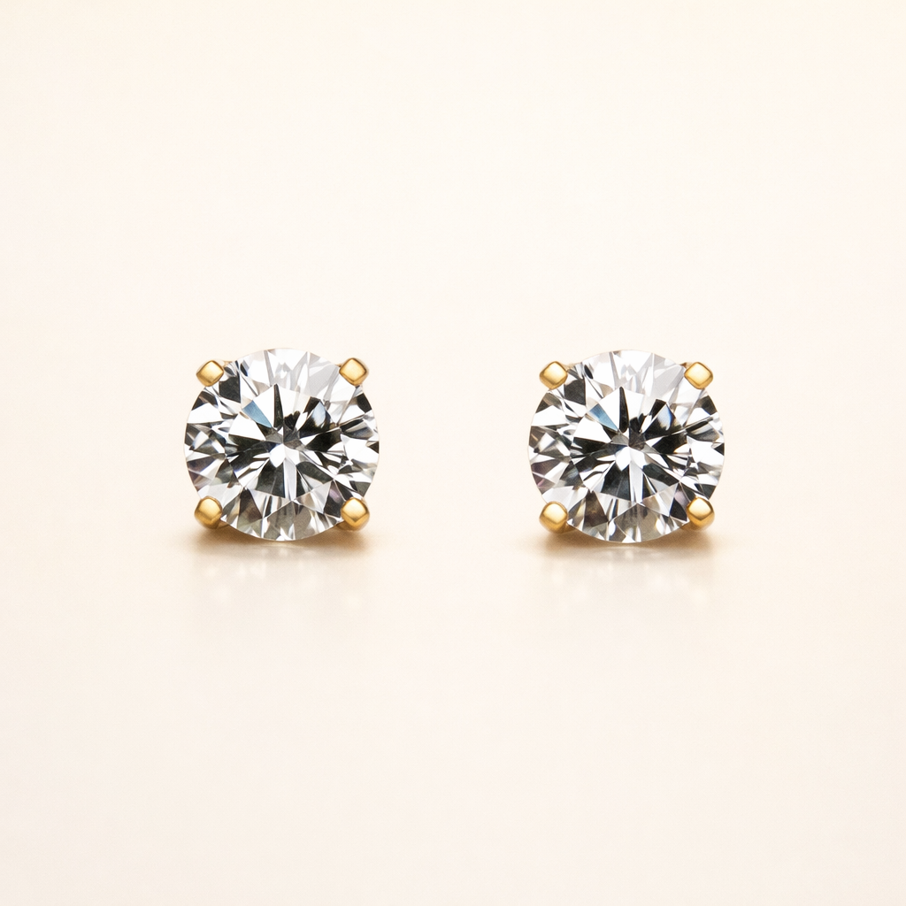 Elegante zilveren oorbellen met subtiele zirkonia details