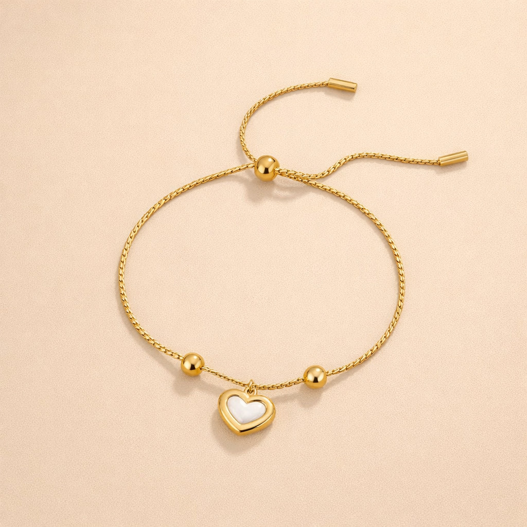 Verfijnde armband van zilver met een hartje