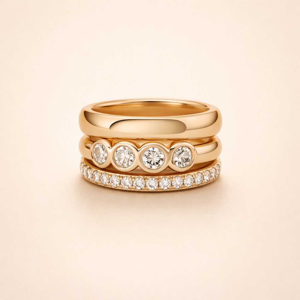 Gesmede gouden ringen met briljanten accenten