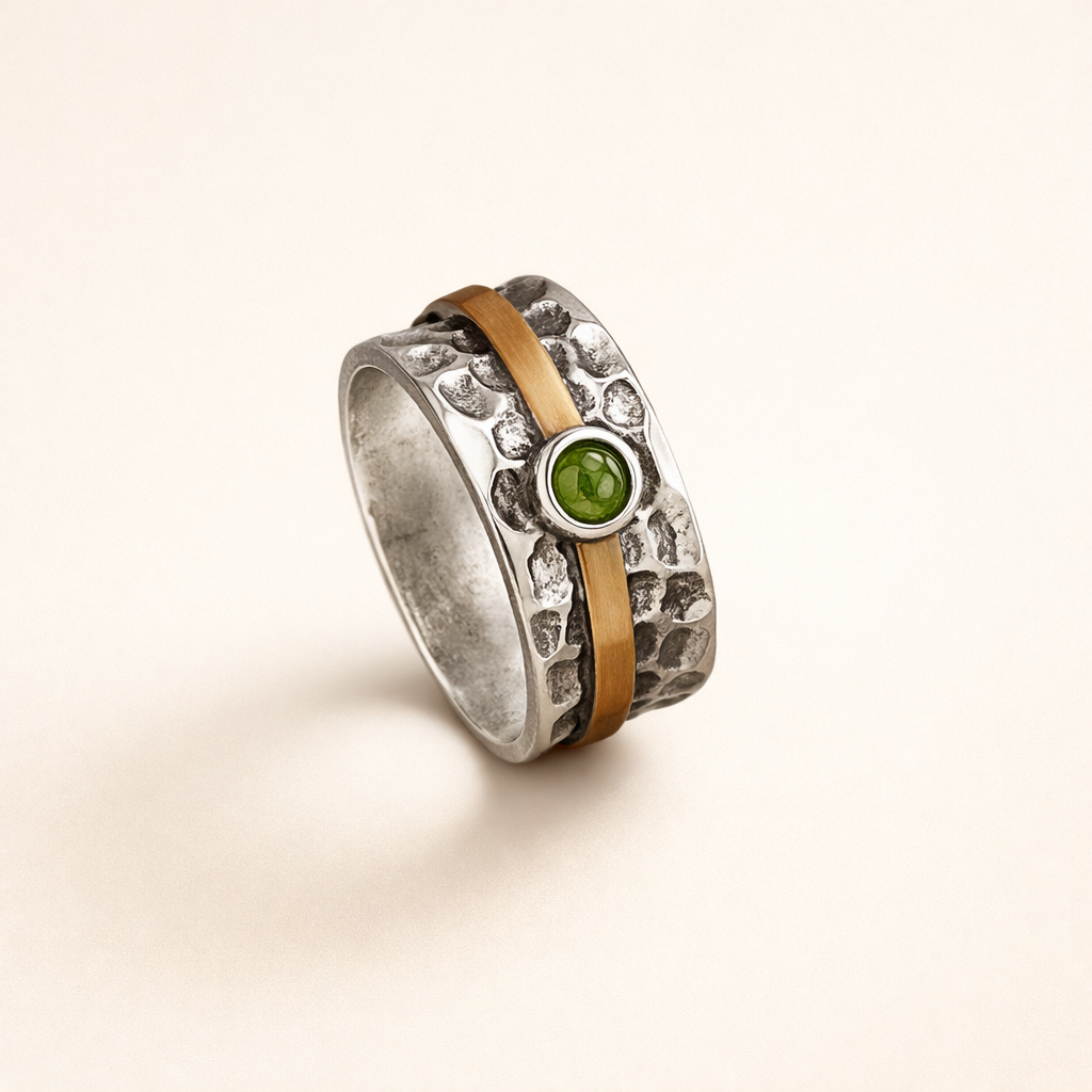 Verfijnde ring met groene zirkonia