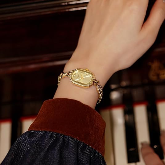 Elegante wit gouden casual horloge met subtiele details