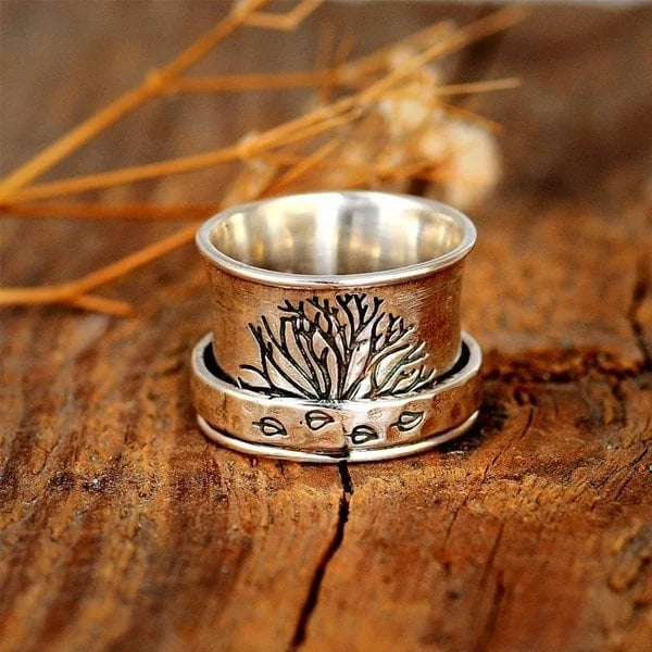 Gouden levensboom ring met delicate zirkonia details
