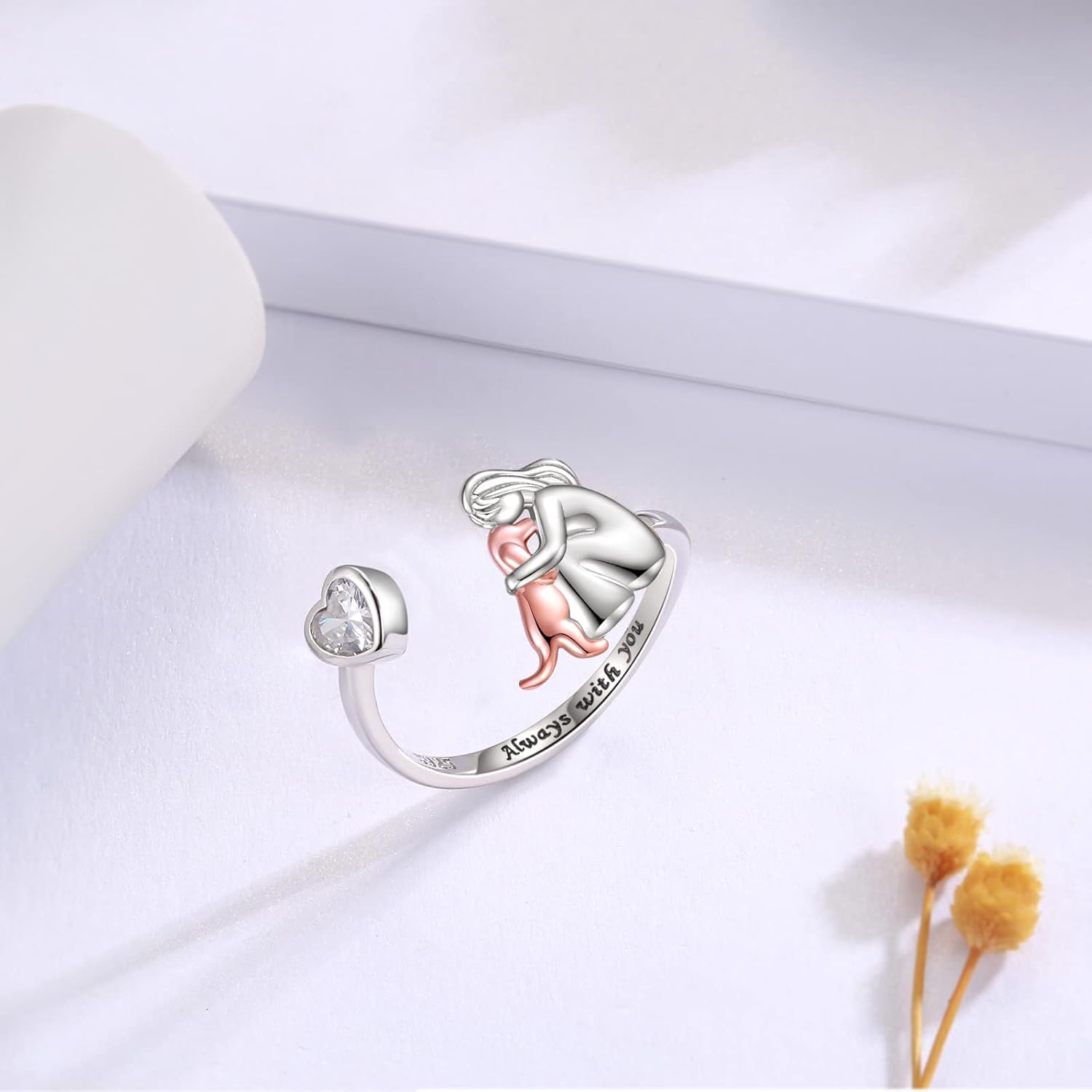 Zachte lichtroze ring met subtiele glans