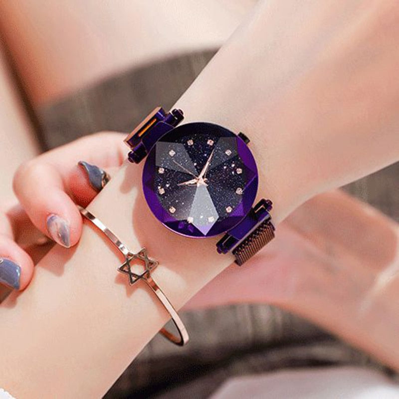 Elegante horloge met sterrenhemel