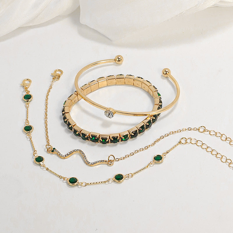 Elegante gouden armband set met verfijnde details