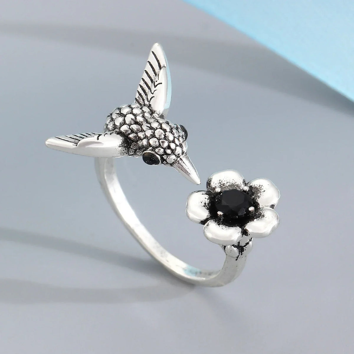 Hummingbird & Flower Ring – Verstelbare Open Vogelring voor Vrouwen