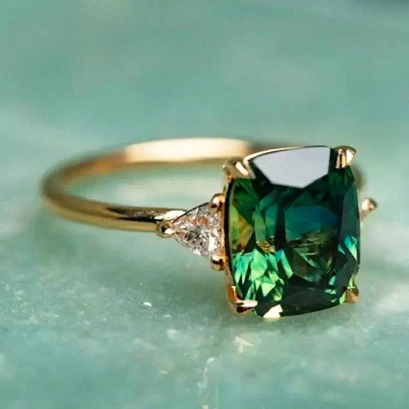 Verfijnde smaragd groene ring