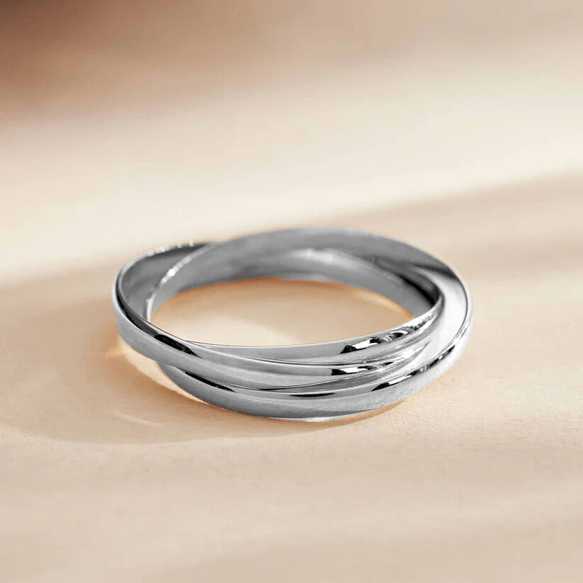 Elegante ring van wit goud met verfijnde details