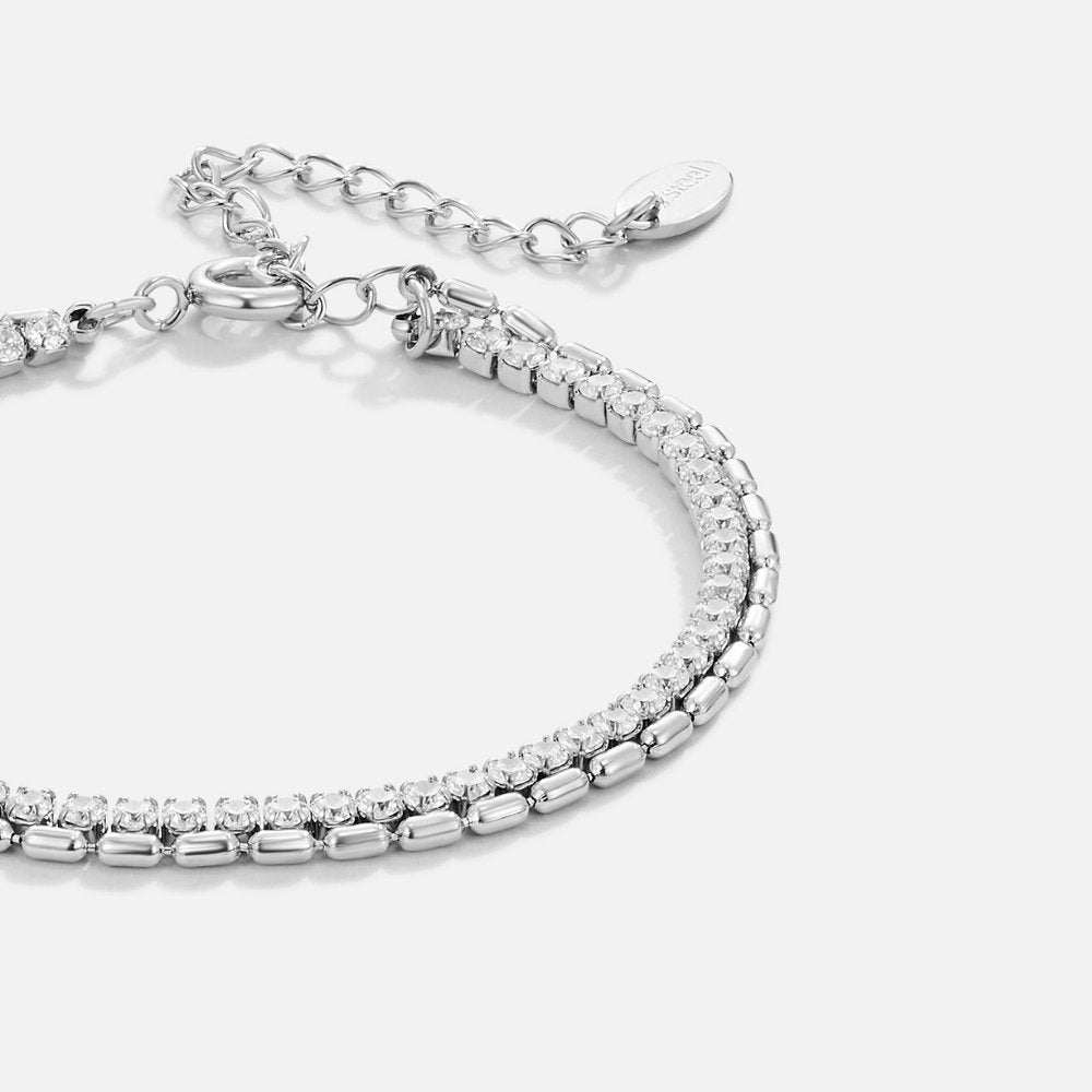Elegante zilveren armband met sprankelende kristallen