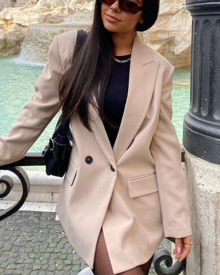 Blazer voor Vrouwen met Dubbele Rij Knopen en Regular Fit