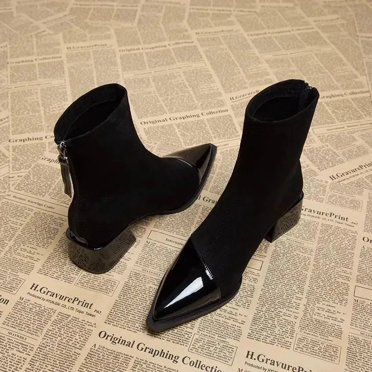 Bottines Dames Daim Talon Bloc Vernis Details Elegant