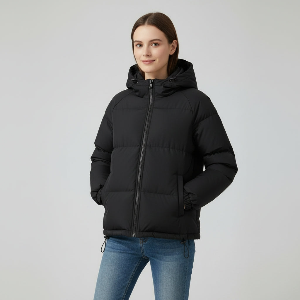 Dames winterjas met elegante pasvorm en gevoerde capuchon voor warmte