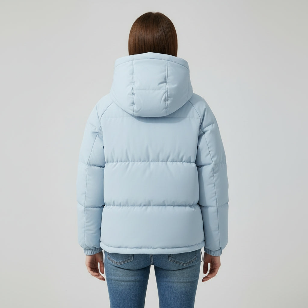 Dames winterjas met elegante pasvorm en gevoerde capuchon voor warmte