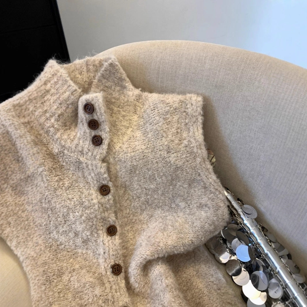Gilet dames met fijn breisel en elegante knopen