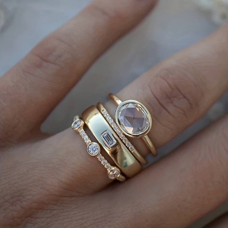 Elegante gouden ring met zirkonia in vintage stijl