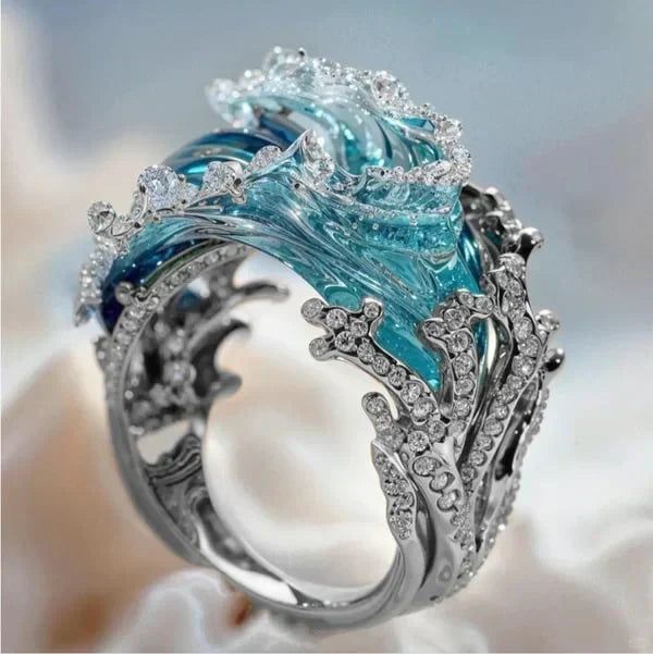 Zilveren ring met golvende lijnen