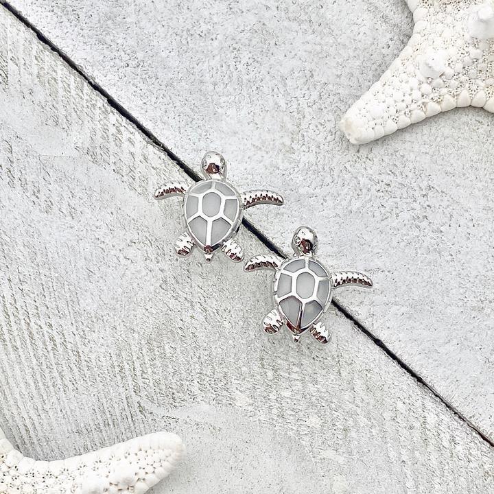 Zilver met opaal oorbellen in zeeschildpad ontwerp