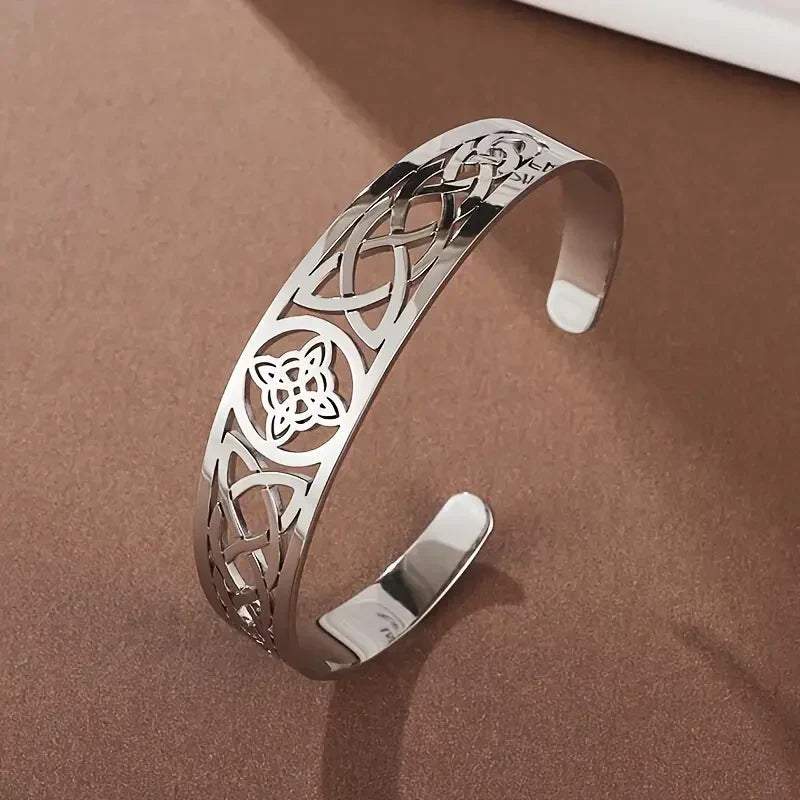 Elegante holle armband van zilver met verfijnde afwerking