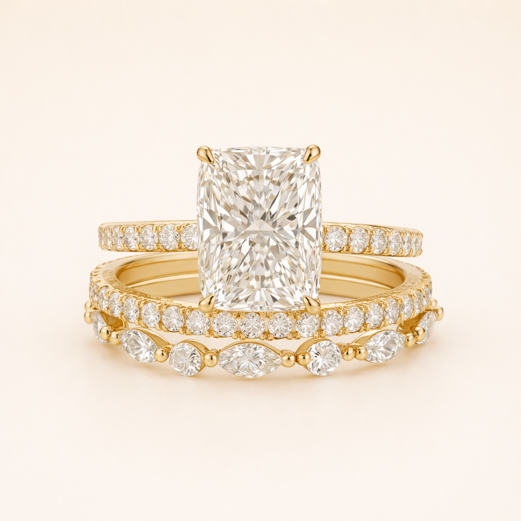 Elegante gouden ringenset met verfijnde details