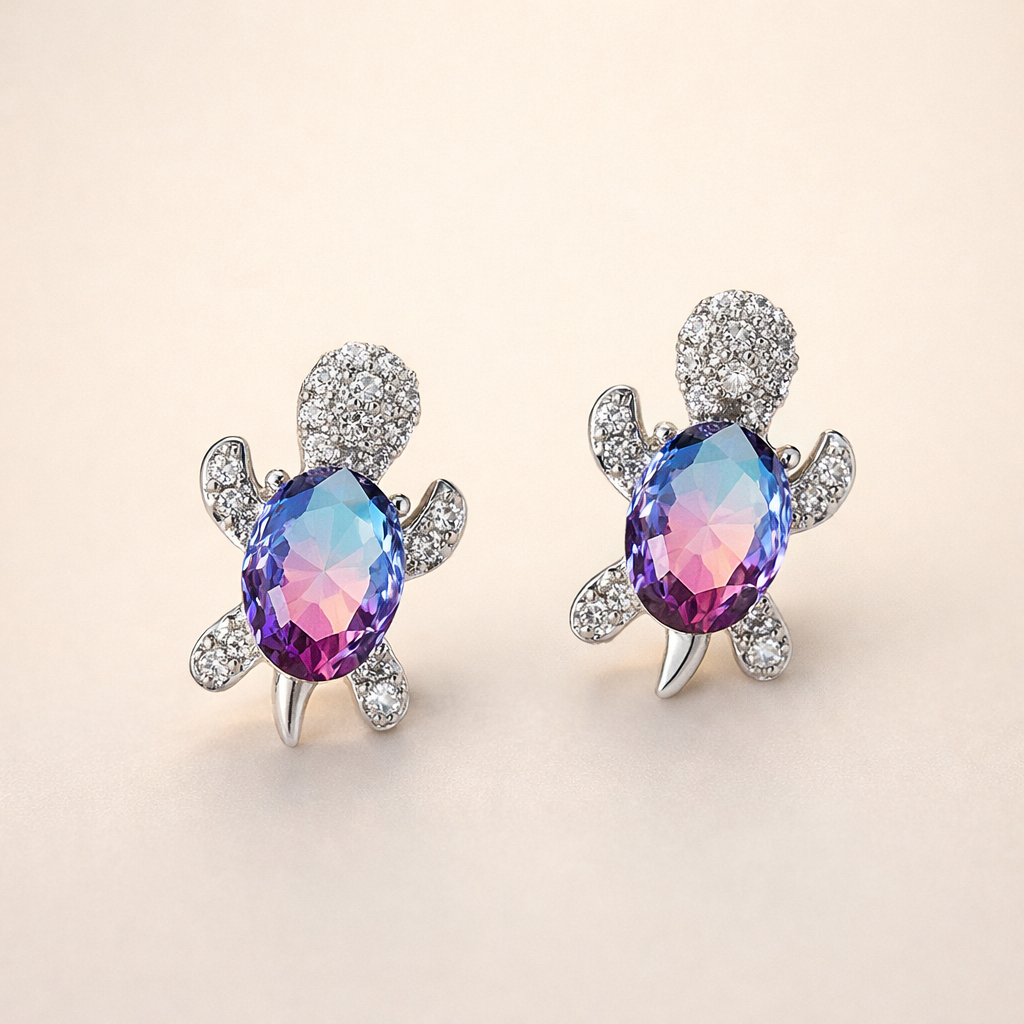 Elegante zilveren oorbellen met zirkonia en zeewierdesign