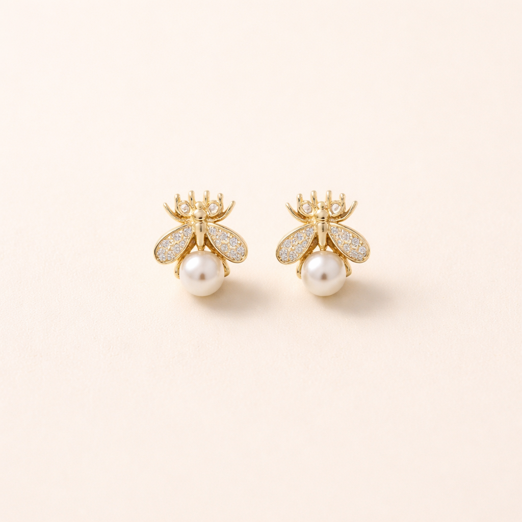 Honingbij Parel Stud Oorbellen – Elegante Gouden Sieraden voor Vrouwen