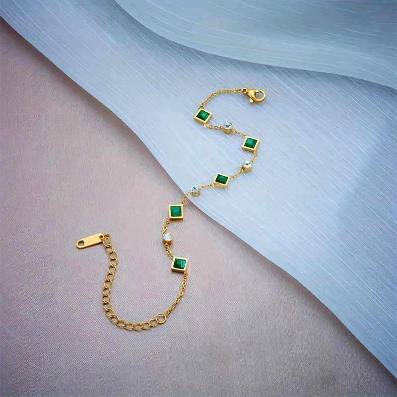 Elegante gouden armband met verfijnd ontwerp