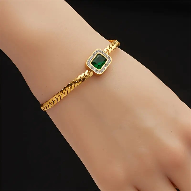 Elegante gouden armband met verfijnde details