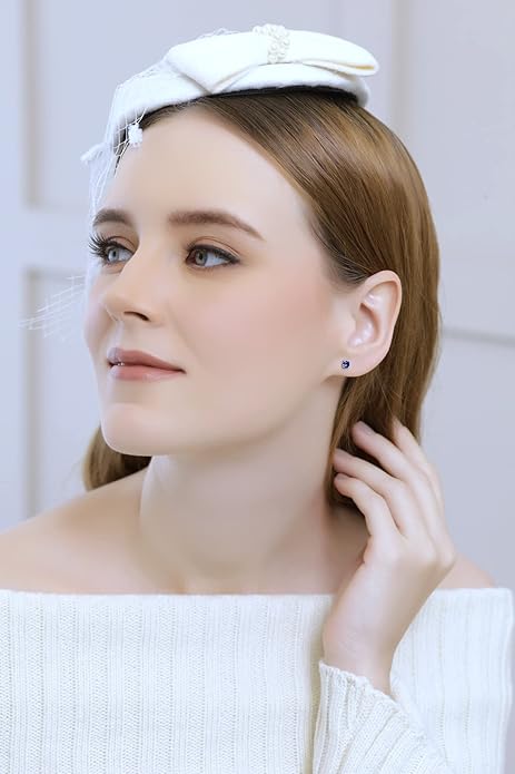 Elegante oorbellen van wit goud met saffierdetails