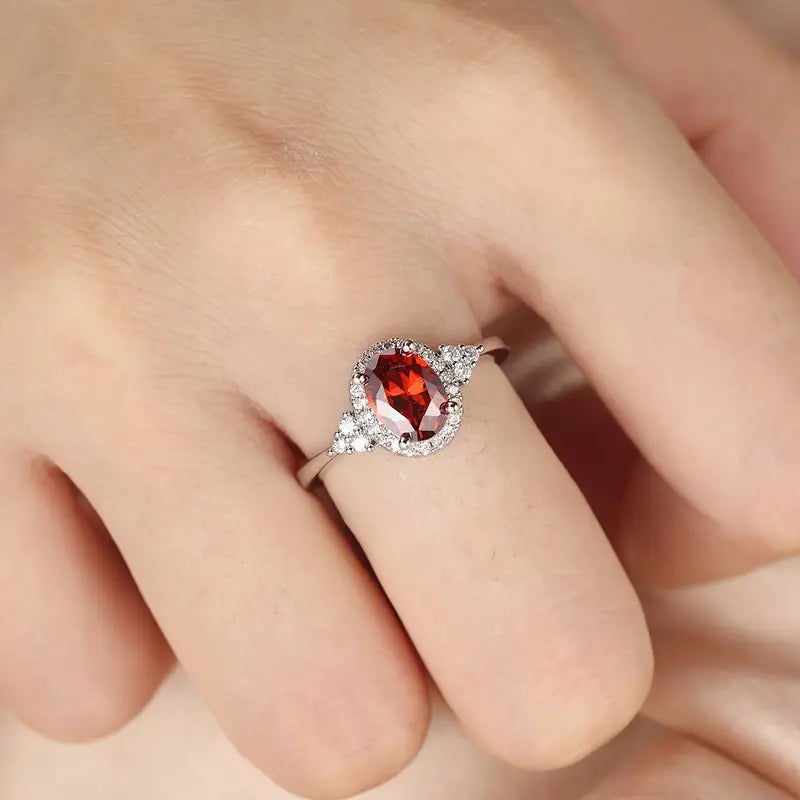 Elegante ring van wit goud met subtiele zirkonia detail