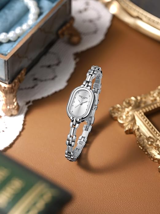Elegante wit gouden casual horloge met subtiele details