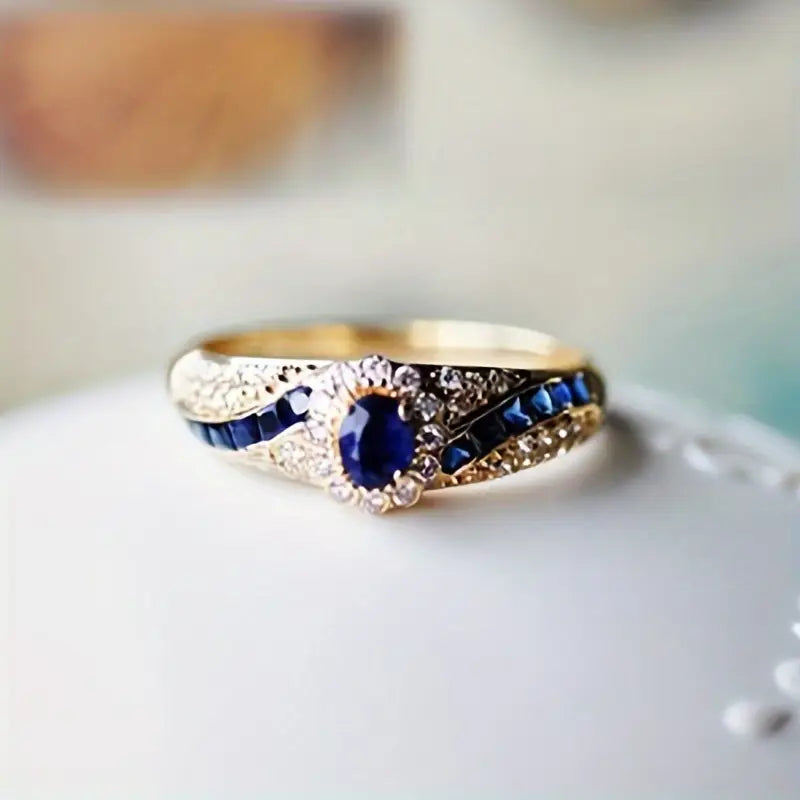Verfijnde gouden ring met een subtiele glans
