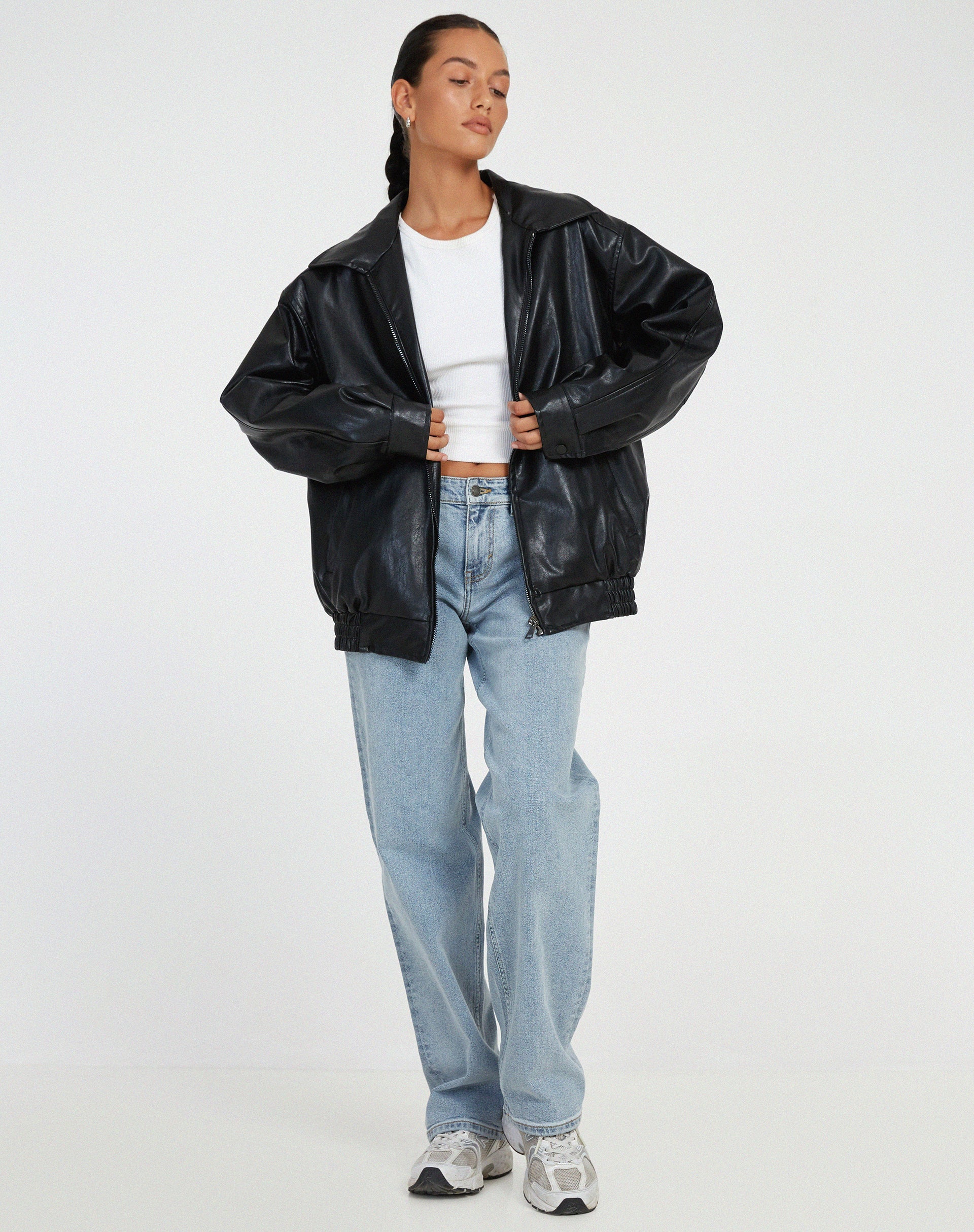 Luxe Dames Leren Bomberjack met Oversized Pasvorm