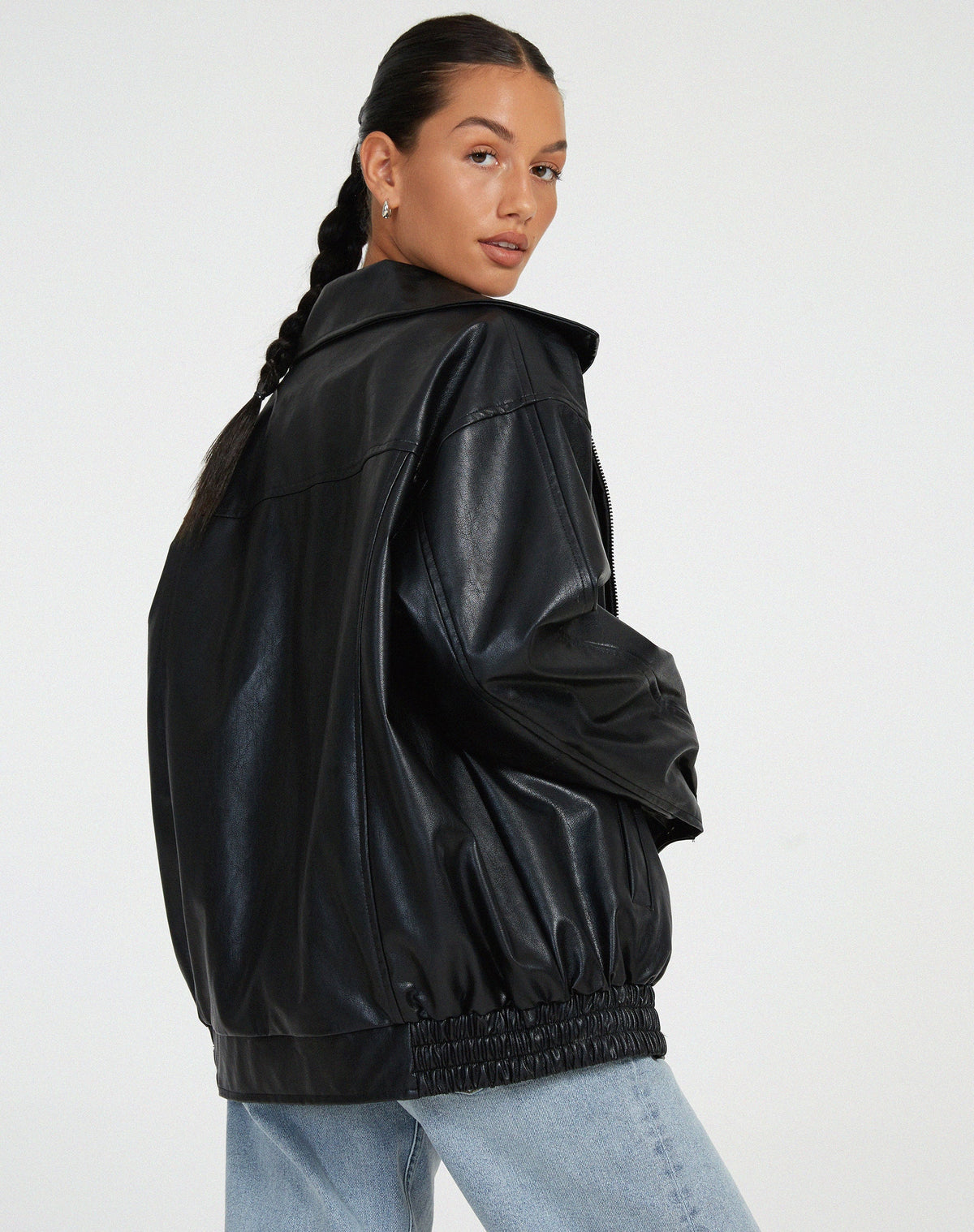 Luxe Dames Leren Bomberjack met Oversized Pasvorm