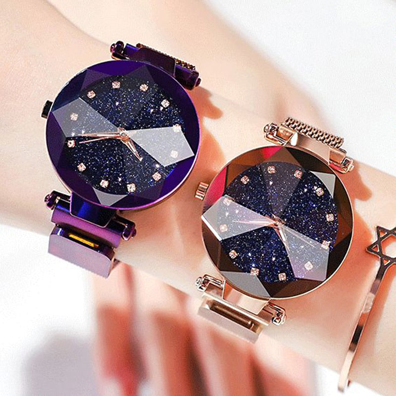 Elegante horloge met sterrenhemel