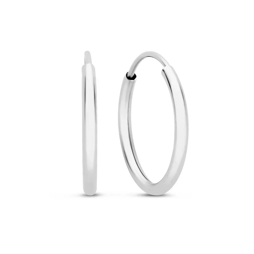 Elegante oorbellen van wit goud met verfijnd ontwerp