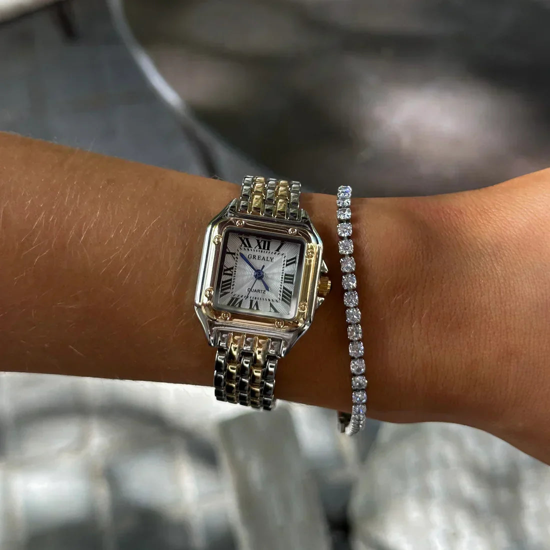 Elegante dagelijkse witgouden horloge