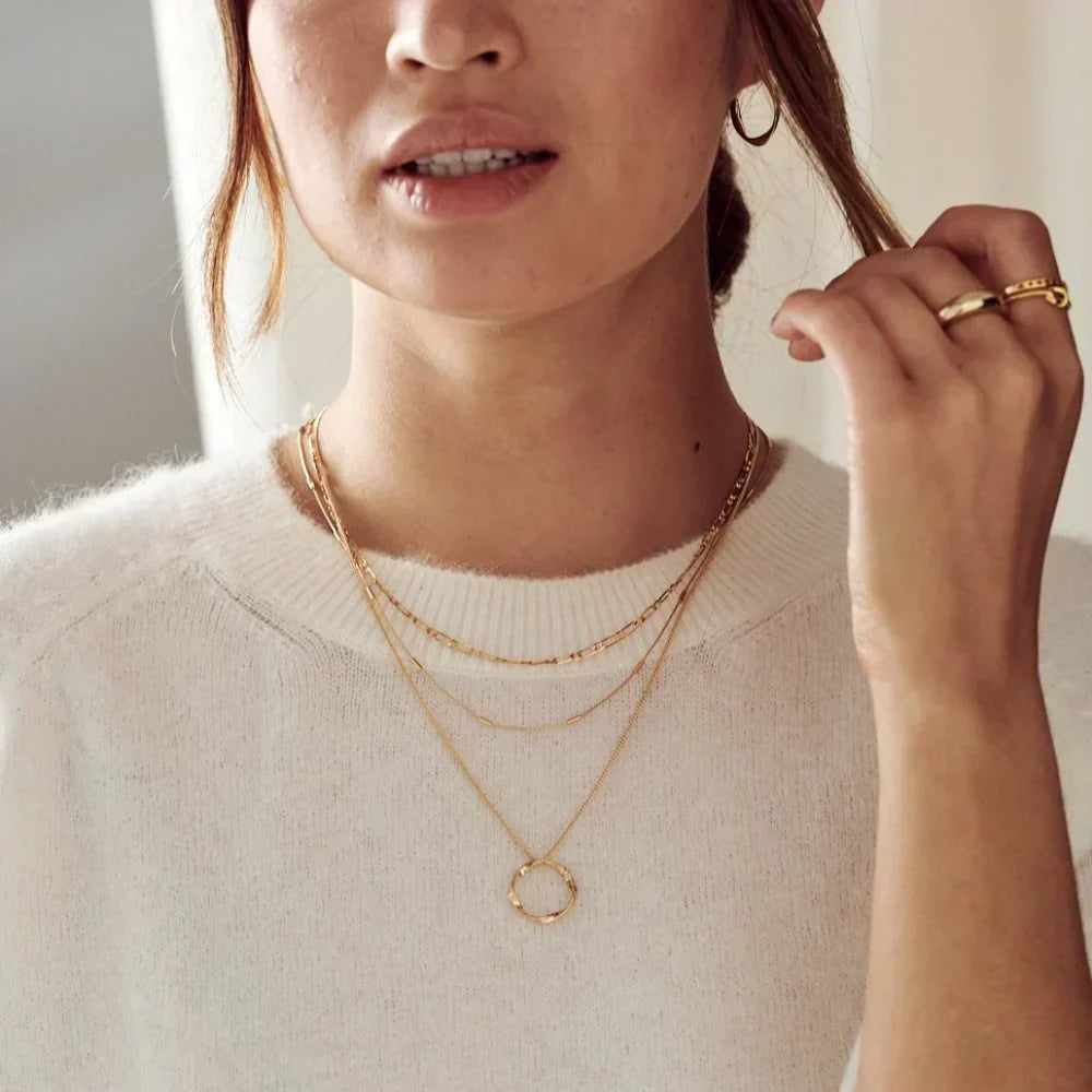 Elegante gouden cirkelketting met verfijnde afwerking