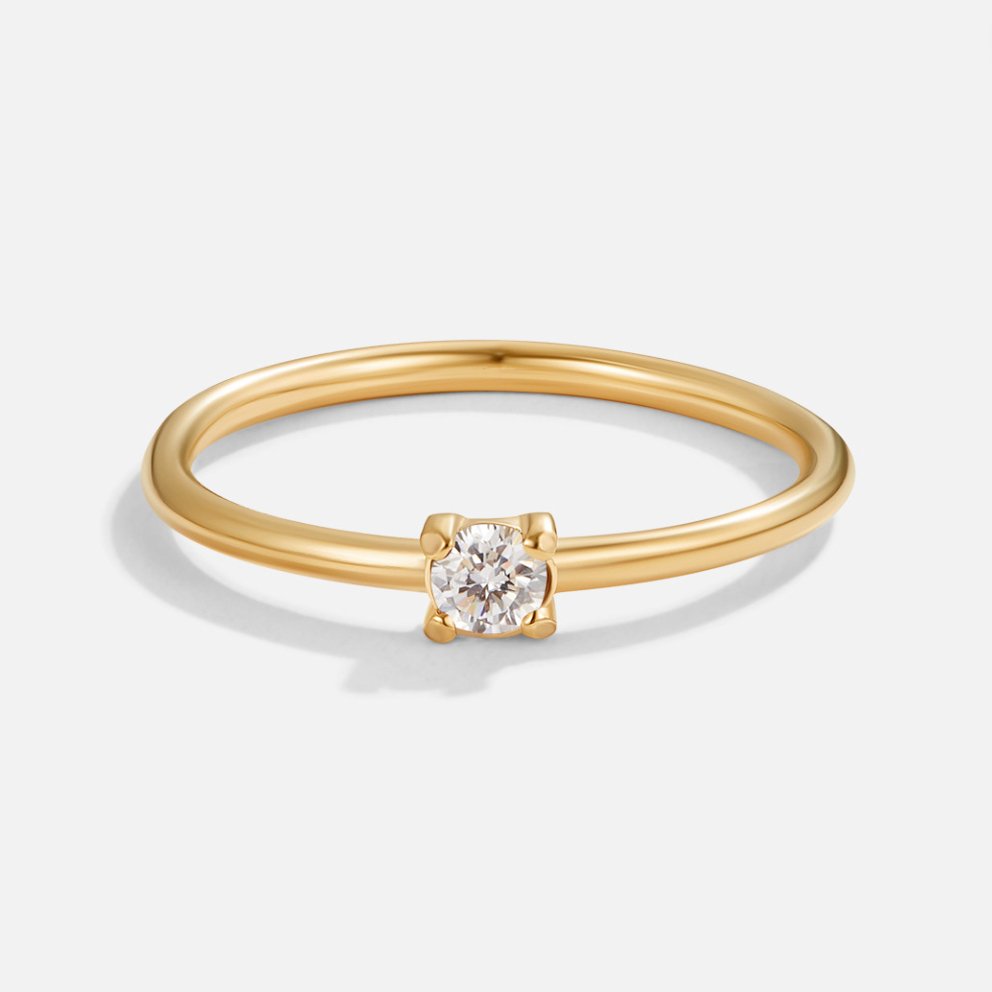 Zachte gouden ring met geboortesteen