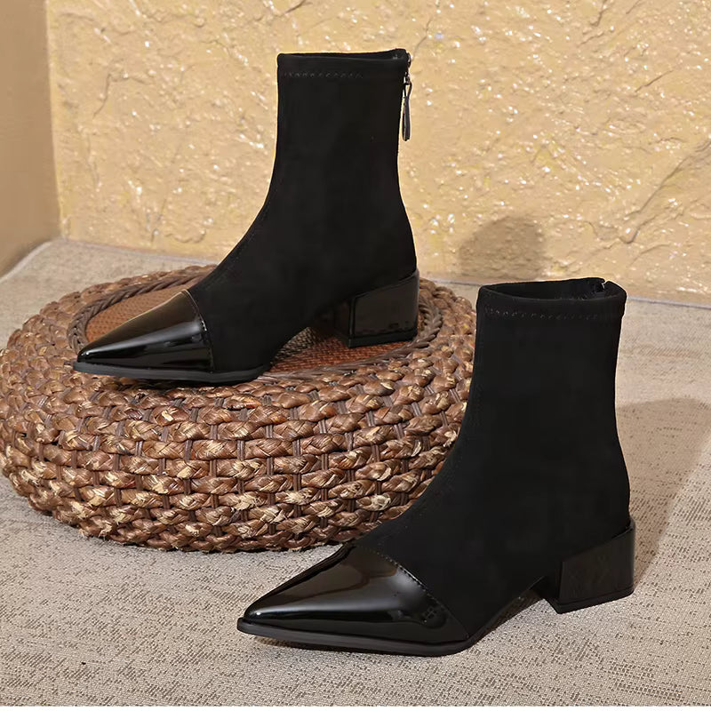 Bottines Dames Daim Talon Bloc Vernis Details Elegant