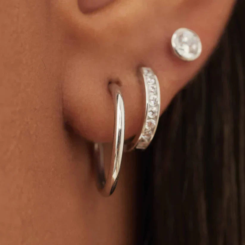 Elegante oorbellen van wit goud met verfijnd ontwerp