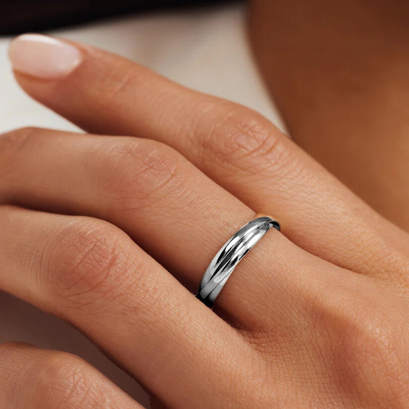 Elegante ring van wit goud met verfijnde details