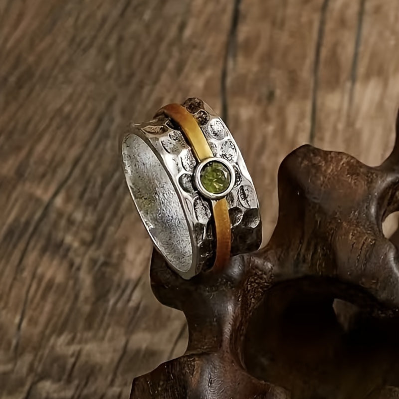 Verfijnde ring met groene zirkonia