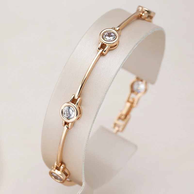 Verfijnde gouden armband met zirkonia details