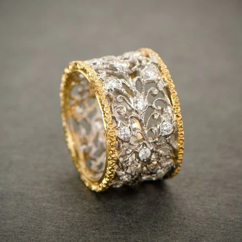 Elegante zirkonia ring met verfijnde vintage uitstraling