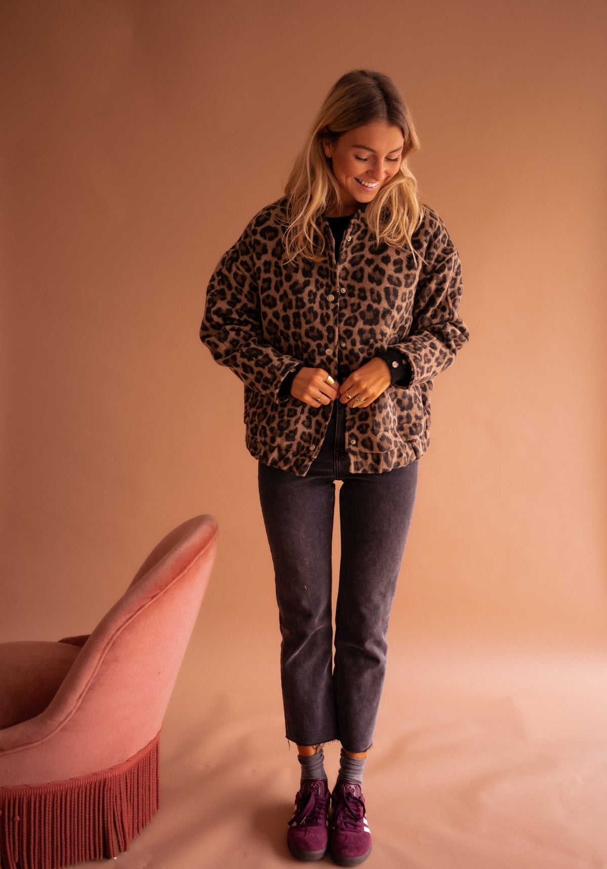 Dames Bruin Bomberjack met Luipaardprint en Comfortabele Pasvorm