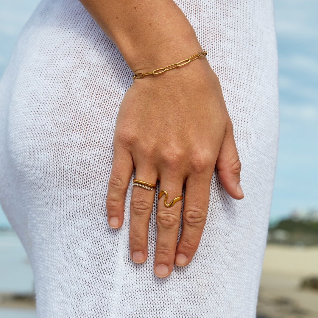 Elegante gouden armband met verfijnd design