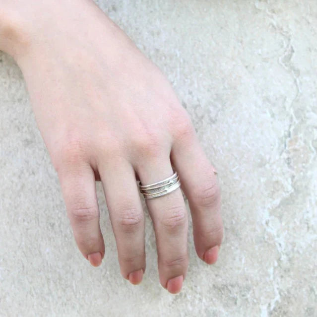 Verfijnde gouden vintage ring met subtiele details