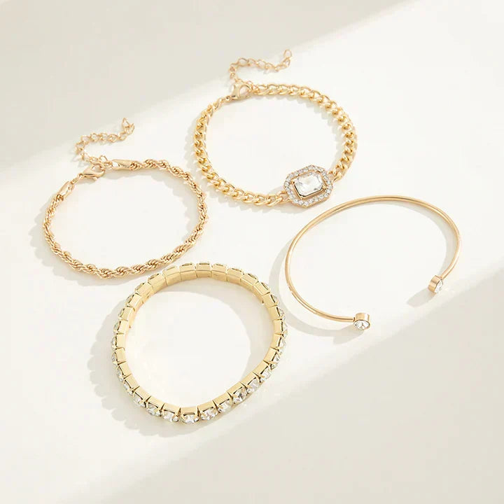 Elegante witgouden armbandset met verfijnde details